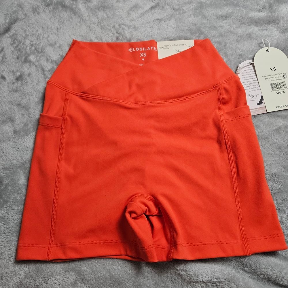 Blogilates Red Biker Shorts XS High Waist Pockets NWT